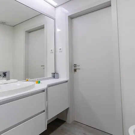 Porto & Douro Vista By Inviting *