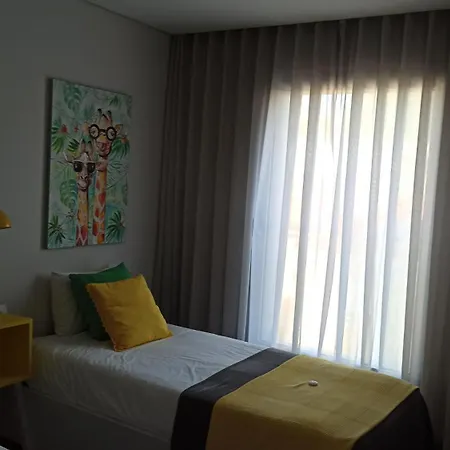 Porto & Douro Vista By Inviting *