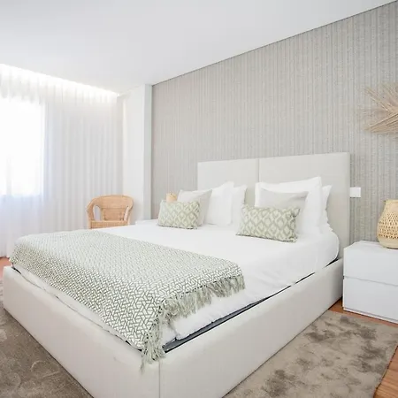 Porto & Douro Vista By Inviting