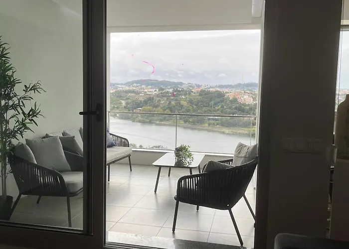 Porto & Douro Vista By Inviting *